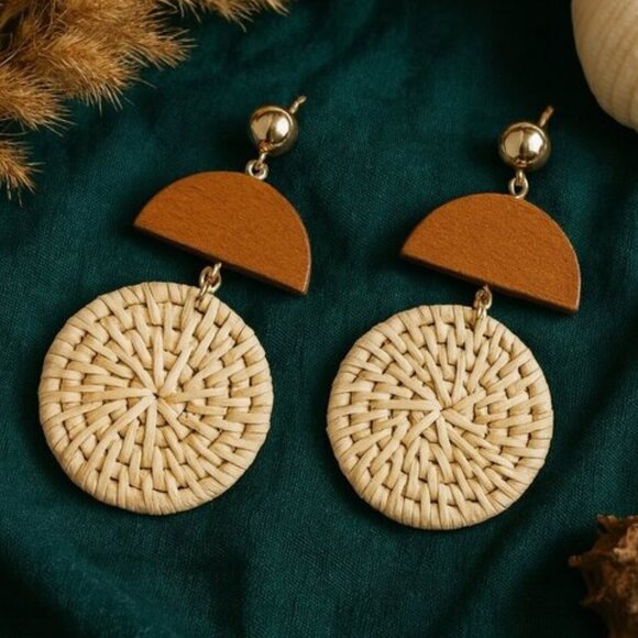 🆕️ Handmade Bohemian Rattan Wood Woven Drop Earrings 🌿 Lightweight Trendy - Picture 1 of 10